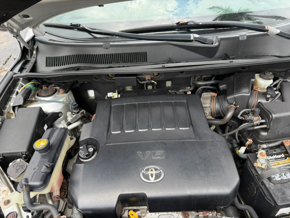 2008 Toyota  RAV4 thumbnail 2