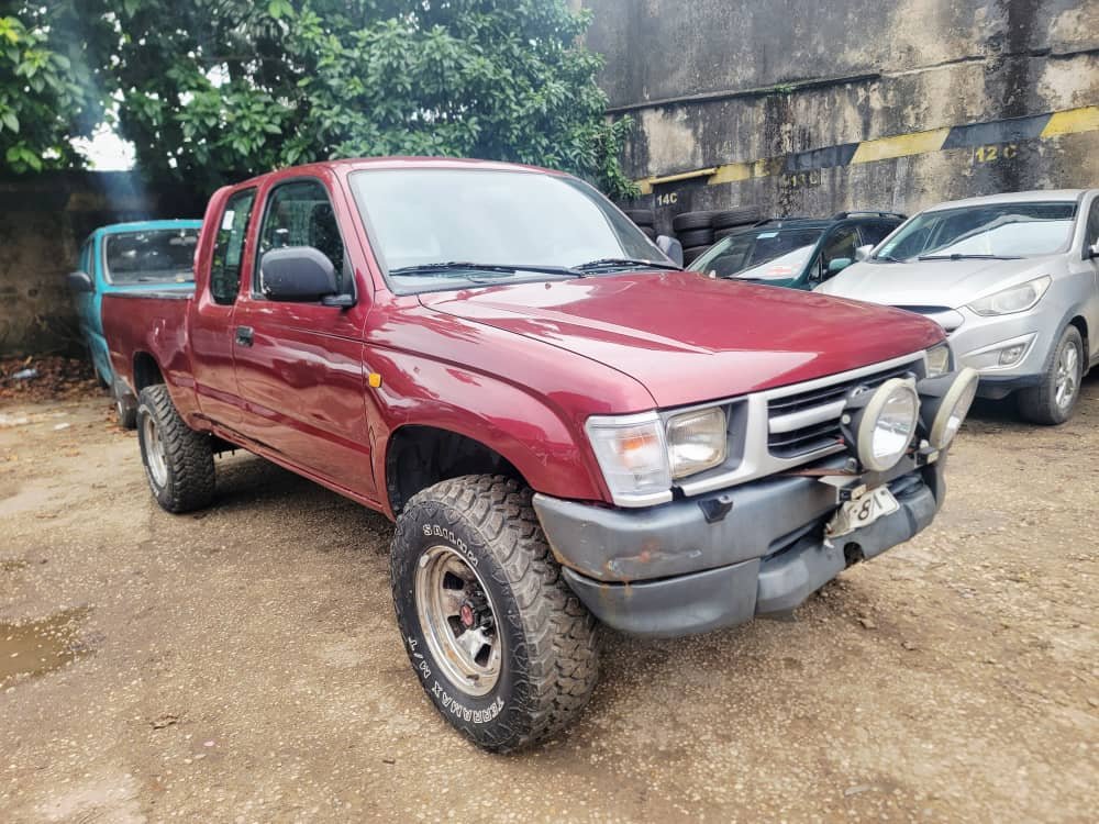 2009 Toyota  Hilux 4WD thumbnail 7