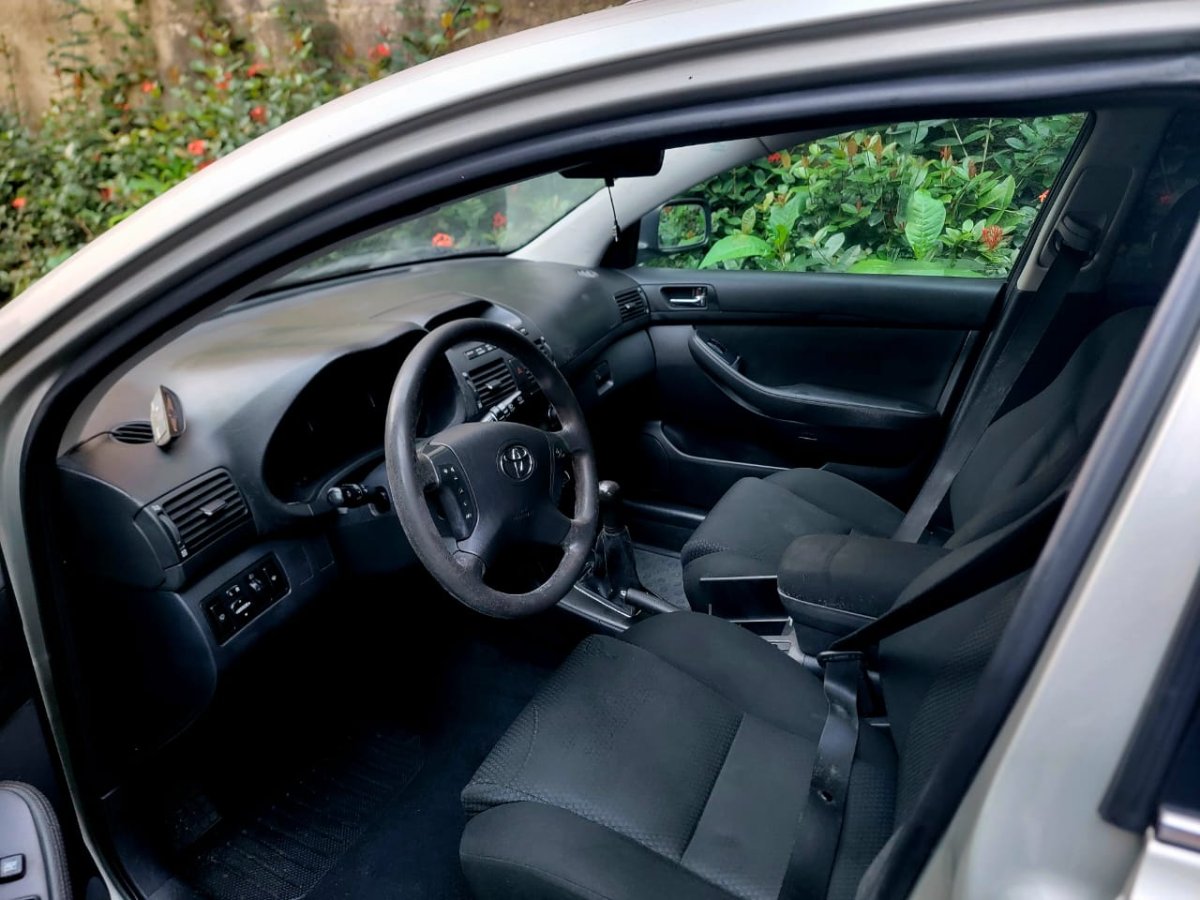 2005 Toyota  Avensis Tete Cochon thumbnail 6