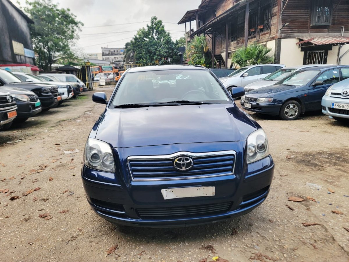 2005 Toyota  Avensis thumbnail 9