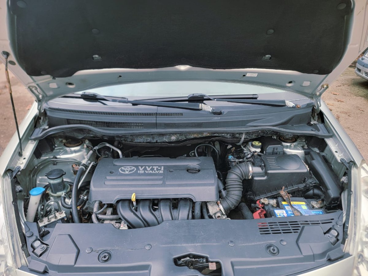 2006 Toyota Corolla Verso thumbnail 3