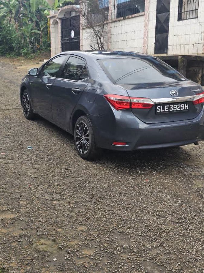 2015 Toyota  Corolla Altis  thumbnail 3