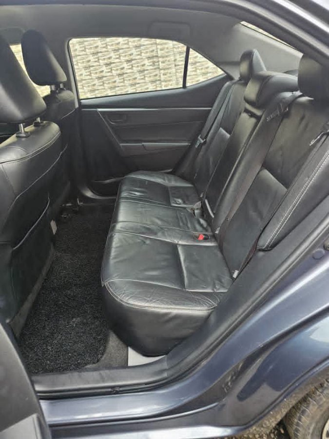 2015 Toyota  Corolla Altis  thumbnail 11