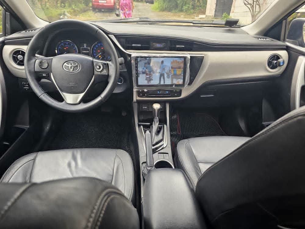 2015 Toyota  Corolla Altis  thumbnail 6