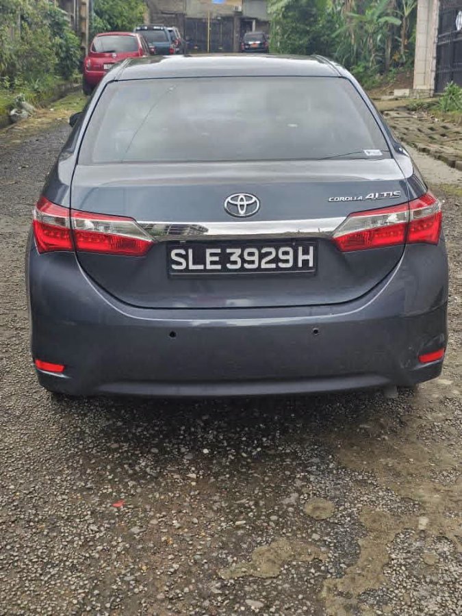 2015 Toyota  Corolla Altis  thumbnail 5
