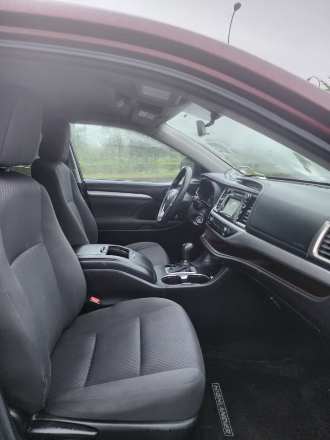 2016 Toyota Highlander thumbnail 8