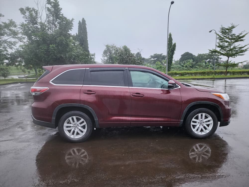 2016 Toyota Highlander thumbnail 6