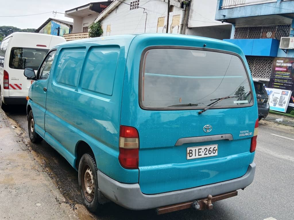 2026 Toyota  Hiace thumbnail 3