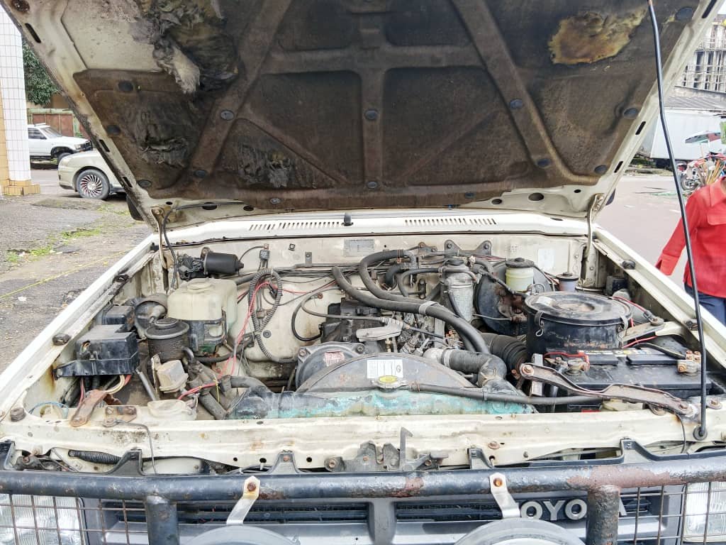 2026 Toyota  Hilux 4X4 thumbnail 2