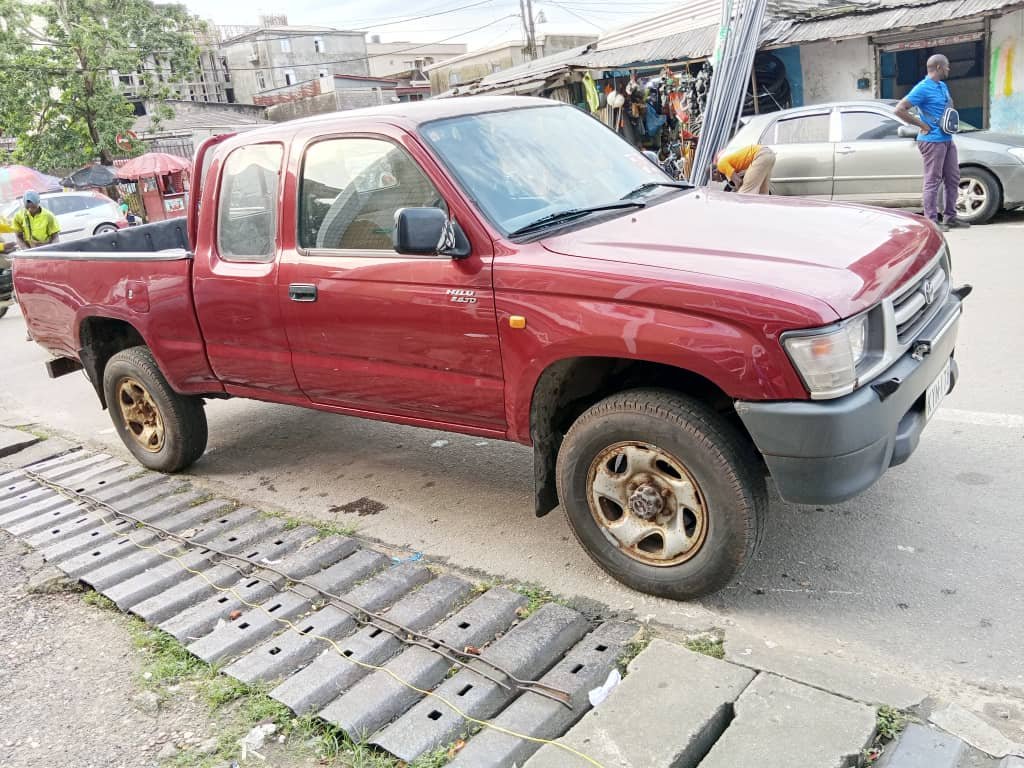 2026 Toyota  Hilux 4X4 thumbnail 2