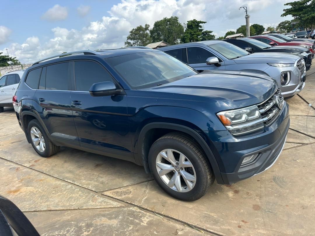 2018 Volkswagen     Atlas thumbnail 2